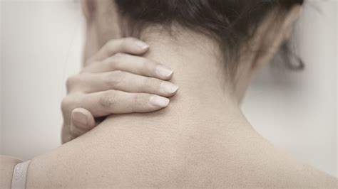 Neck and shoulder pain frequently occur together, potentially interfering with your daily activities and decreasing your quality of life. What Type Of Bones Make Up The Neck Head And Shoulder ...