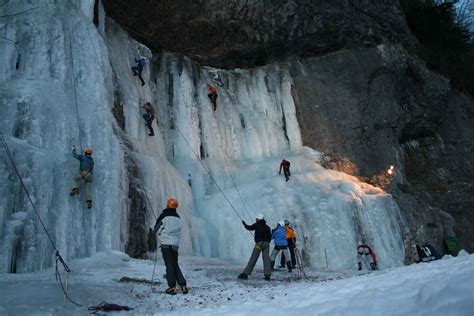 Book your tickets online for fronalpstock, stoos: Eisklettern • Stoos