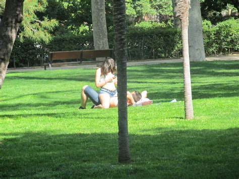 However, it turns out it's very hard to enforce pda rules when you've got several hundred sexually. Studying Abroad in Spain: The PDA (public display of ...