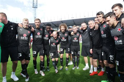 Hamburger sv, ac florenz ivo ulich: Slavia Prag gewinnt 19. Titel - Dukla Prag steigt ab ...