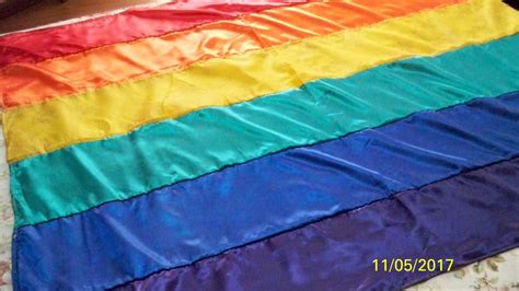 A bandeira hetero pretende homenagear o núcleo família e os valores tradicionais russos. Bandeira Orgulho Lgbt Parada Gay R$ 72,00 - Cetim Linda ...