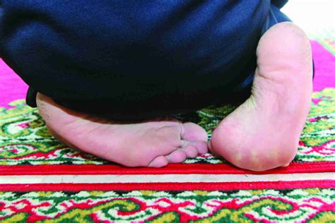 Wahai rabbku ampunilah aku, wahai rabbku ampunilah aku. (hr ibnu majah : Macam-Macam Doa Duduk Diantara Dua Sujud | Bimbingan Islam