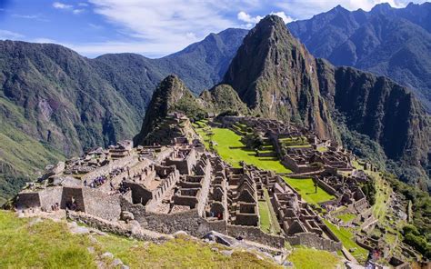 Nicht nur die passagierinnen anja und angela tauchen in diese geheimnisvolle welt ein. Die Ruinenstadt Machu Picchu zählt zu den neuen sieben ...