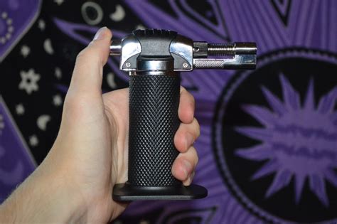 The aptly named dosist pens are designed to provide a precise dose — at since dosist pens are disposable, you shouldn't need to open it up. Lotus vs Firefly 2 Vaporizer Review and Comparison