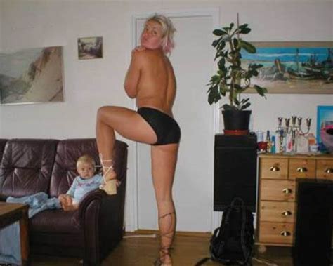 At first everything is crazy. Mom Selfies from Some of the Worst Moms Ever (34 pics ...