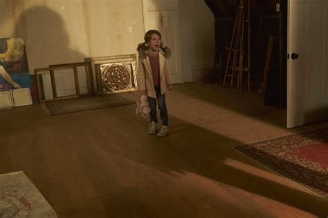 Der völlig vorhersehbare plot ist vom reißbrett und nahezu alle figuren sind strunzdumm und nerven. WISH UPON Trailers, TV Spots, Clips, Featurettes, Images ...