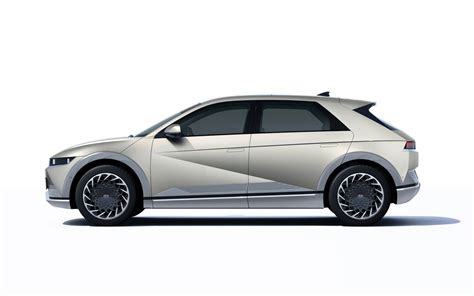 Das elektrische cuv erinnert stattdessen äußerlich an. Elektro-Cross-Over: Hyundai Ioniq 5 überrascht mit ...