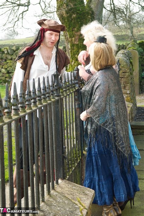 Furthermore, you can find full length long videos. Hi Guys, Heres a few Stills shot whilst filming my Pirate ...