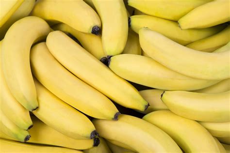 Door deze ingenieuze supermarkttruc heb je altijd rijpe bananen - 24Kitchen