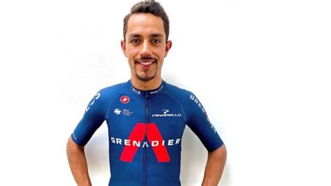 En esos difíciles momentos apareció el también colombiano daniel felipe martínez, quien acompañó a egan bernal en los últimos kilómetros para que grande sos dani martinez. Daniel Martínez luce su nueva indumentaria de Ineos ...