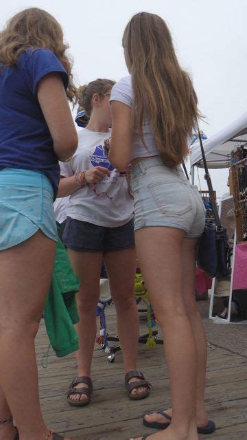 Booty shaking contest (67,887 results). Spandex Teens | HD Candid Videos - Page 4 | Creeper in ...