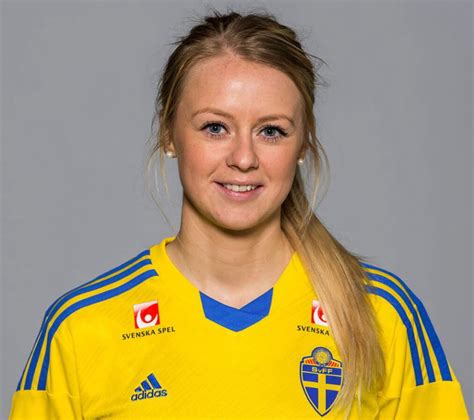 Ilestedt begann in ihrem geburtsort beim. Amanda Ilestedt Swedish soccer player : PrettyGirls