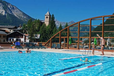 La plagne, en réunissant 11 sites originaux et complémentaires sous le même célèbre bonnet rouge, séduit pour la variété et la qualité de ses hébergements et de ses infrastructures dédiées au ski. LA PLAGNE FOR THE SUMMER ANYONE? | Dare2b