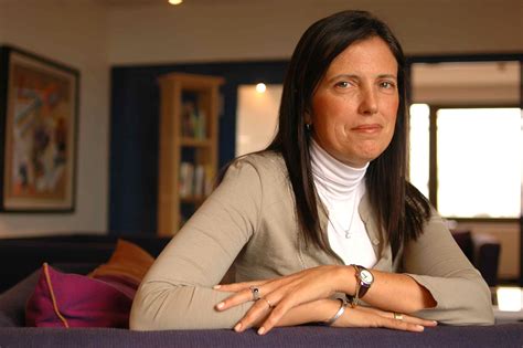 Claudia piñeiro won the clarin prize and is south america's bestselling crime novelist. Claudia Piñeiro: "L'Argentina è un Paese giovane, deve ...