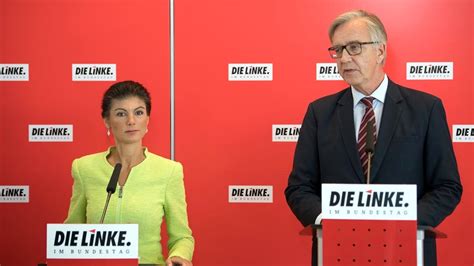 März 1958 in stralsund, ddr) ist ein deutscher politiker (die linke). Sahra Wagenknecht, Dietmar Bartsch: Gemeinsam streiten für ...