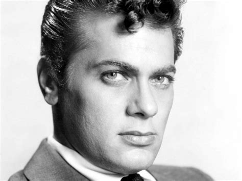Tony curtis, american actor whose handsome looks first propelled him to fame in the 1950s. Tony Curtis photo 8 of 29 pics, wallpaper - photo #241475 - ThePlace2