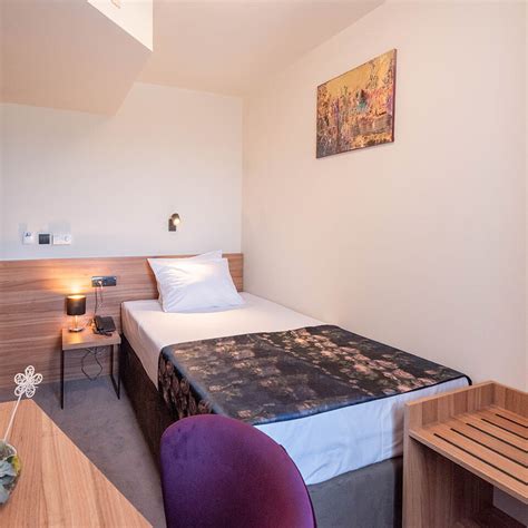 The standard single rooms at best western luxor hotel are perfect for business travellers or for short breaks in the city. Single Room - Hotel Aloha