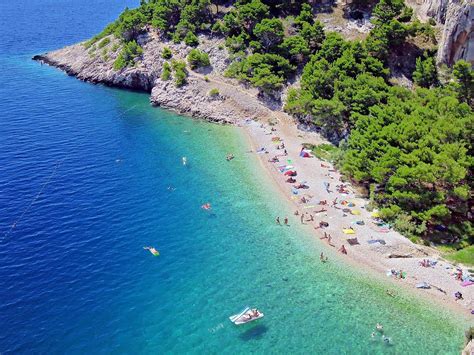 Die besten strände in kroatien, egal ob sandstrand oder kiesstrand. FKK Strand Nugal in Makarska - Strandführer Kroati.de