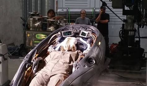Boyd holbrook, olivia munn, trevante rhodes and others. Alternate ending for The Predator (2018) featured a time ...