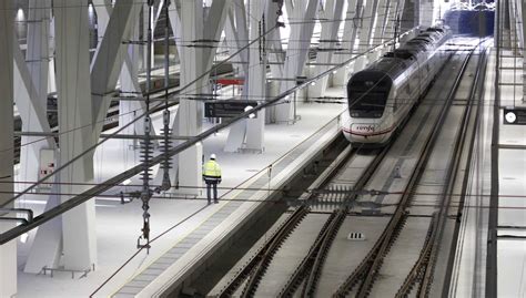 Compra tus billetes de tren renfe en truecalia, y beneficiate de la tarifa promo hasta el último minuto. Vigo estrena la Estación de Urzaiz - Trenvista