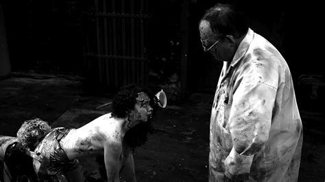 THE HUMAN CENTIPEDE 2 (FULL SEQUENCE) Review | Collider
