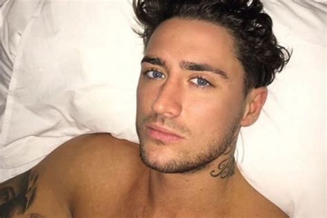 Jun 04, 2021 · scholar stephen p. Celebs Go Dating reveal REAL reason Stephen Bear was axed ...