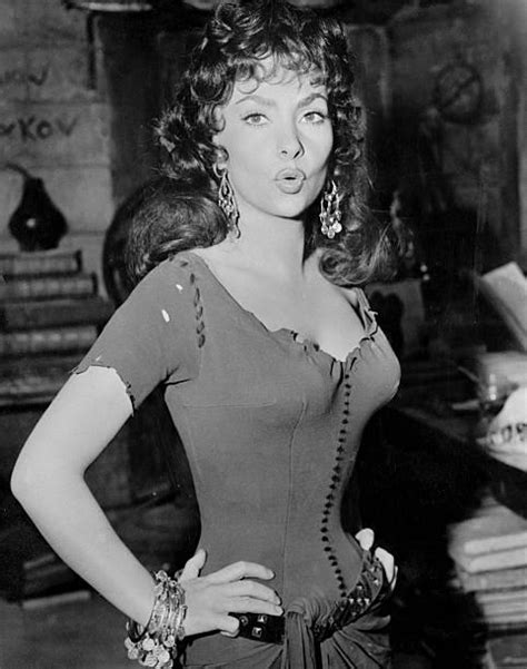 A page for describing creator: Italian actress Gina Lollobrigida, 1956 : OldSchoolCool