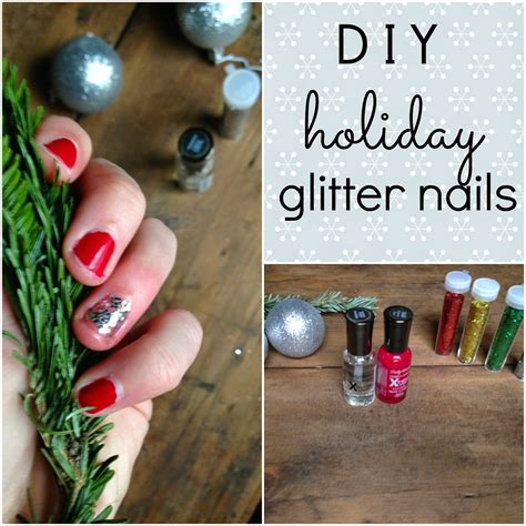 Check out these easy diy nail art hacks. diy holiday glitter nails | A Hopeful Hood