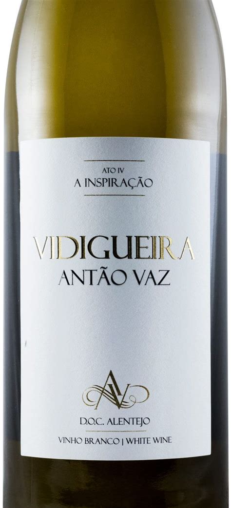 Apresenta também uma elevada produção de vinho regional, que permite a inclusão de outras castas, como touriga nacional, cabernet sauvignon, syrah ou chardonnay. 2017 Vidigueira Ato IV A Inspiração Antão Vaz branco