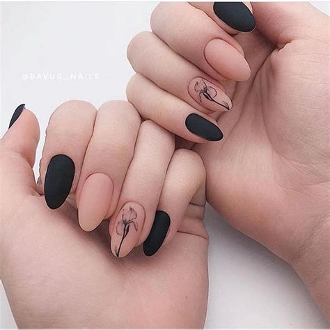 Simple y elegante con lunares en bordó, blanco y negro. 57 Mejores Diseños de Uñas en Tendencia (2019 ...