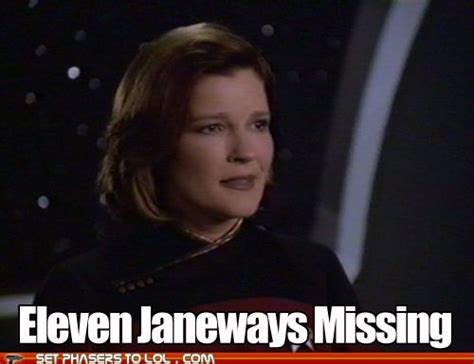 Voyager's captain janeway for star trek: the 12 days of captains | Star trek voyager, Captain ...