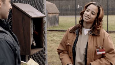 Dayanara daya diaz (dascha polanco) backstory: Image - Dayanara Diaz.gif - Orange is the New Black Wiki ...