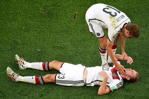 In the 2014 world cup final, the germany midfielder christoph kramer collapsed 14 minutes after being involved a head collision. Deutschland ist Weltmeister: Kramer spricht nach K.o. von ...