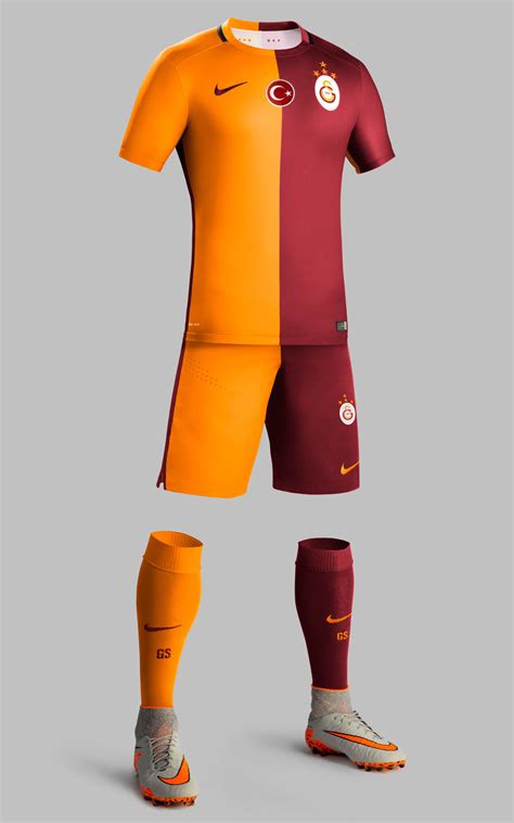 Haftasında fenerbahçe ile oynayacağı derbinin hazırlıklarını sürdürdü. Galatasaray 15-16 Home Kit Released - Footy Headlines