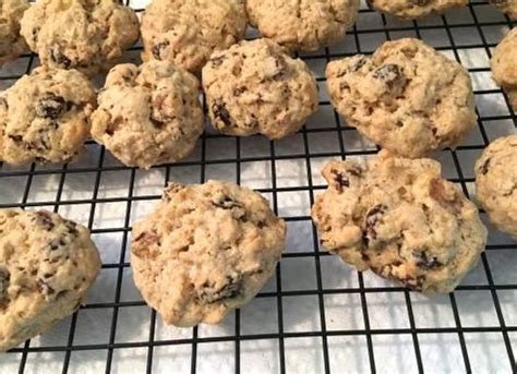 1/4 cup organic butter, softened. Diabetic Oatmeal-Raisin Cookies Recipe - Genius Kitchen in 2020 | Cookie recipes oatmeal raisin ...