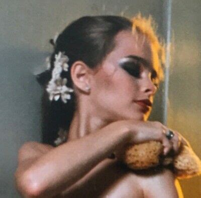 Brooke shields joven brooke shields young brooke shields daughter brooke shields pretty. Garry Gross - Brooke Shields Washes in Bath - Signed and ...