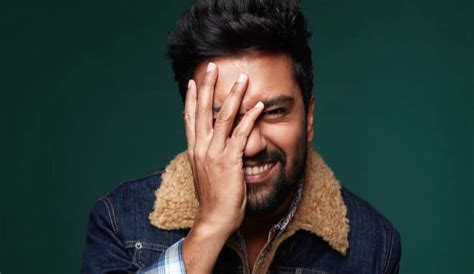 Vicky kaushal is sometimes known as india's 'nation's crush' due to his dashing good looks and the brooding characters he plays. Vicky Kaushal Instagram Stories / Отметок «нравится ...