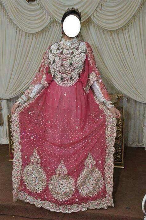 Location robe blanche et tenue traditionnelle. Épinglé par Kakou Kokham sur tenues traditionnelles ...