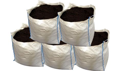 Good topsoil should be nutrient and mineral rich and promote the growth of plants in your lawn or garden. Home | Lympsham Landscapes Topsoil