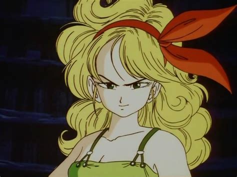 She usually appears as a short, bombshell figure wearing a black blouse with the word supreme. Ces personnages inutiles de Dragon Ball (Z) | Le Journal ...