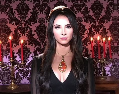 Read what users think about the movie. The Love Witch | Mountain Xpress