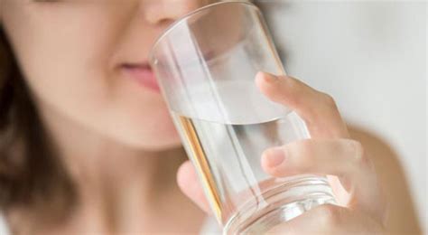 Drink water on empty stomach it is popular in japan today to drink أصبح من المعتاد. فوائد قيمة لجسدك...شرب الماء على الريق ...شاهد التفاصيل | ثقافة وصحة