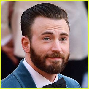 Christopher robert evans (born june 13, 1981) is an american actor, best known for his role as captain america in the marvel cinematic universe (mcu) series of films. Chris Evans Joins Instagram - See His First Post! | Chris ...