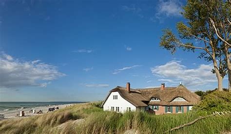 Das haus am strand 5 sterne ferienwohnung in grömitz, nur wenige schritte zum strand.ihr unbeschwerter urlaub an der ostsee. Fischland Darß Zingst / Die Halbinsel / Ferienhaus Darß ...