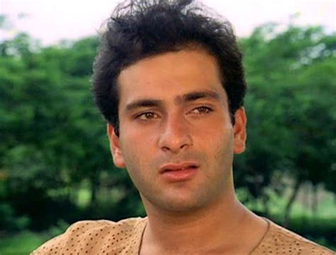 The youngest son of raj kapoor, rajiv aka chimpu too got into acting. Rajiv Kapoor Bio, Height, Weight, Age, Family, Girlfriend ...