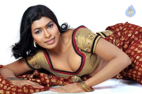 See more of saree cleavage of actress and girls on facebook. Indian Deep Saree Cleavage