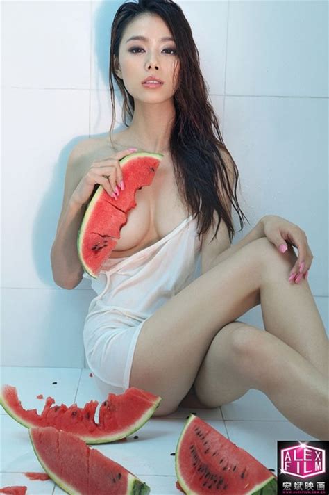Nantikan sambungan sha dan shah raya. Sexy Chinese model Lisa Li Sha Sha | Internet Photos ...