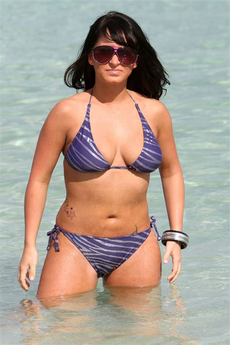 Video search results for beach woman body curves. Fapenstein: Jersey Shore Girls Beach Day