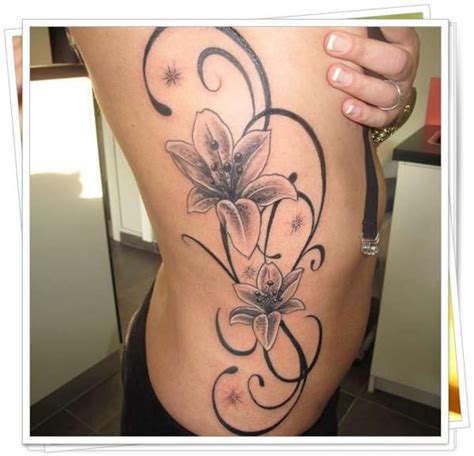 Visualizza altre idee su disegno fiori, tatuaggi, fiori. Risultati immagini per fiori tatuaggio fianco | Tatouages ...