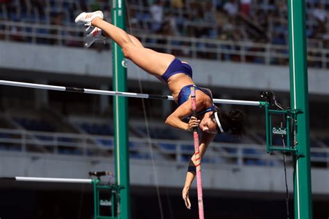 It was first held at 2000 olympics. wgrz.com | Suhr qualifies for Olympic pole vault final